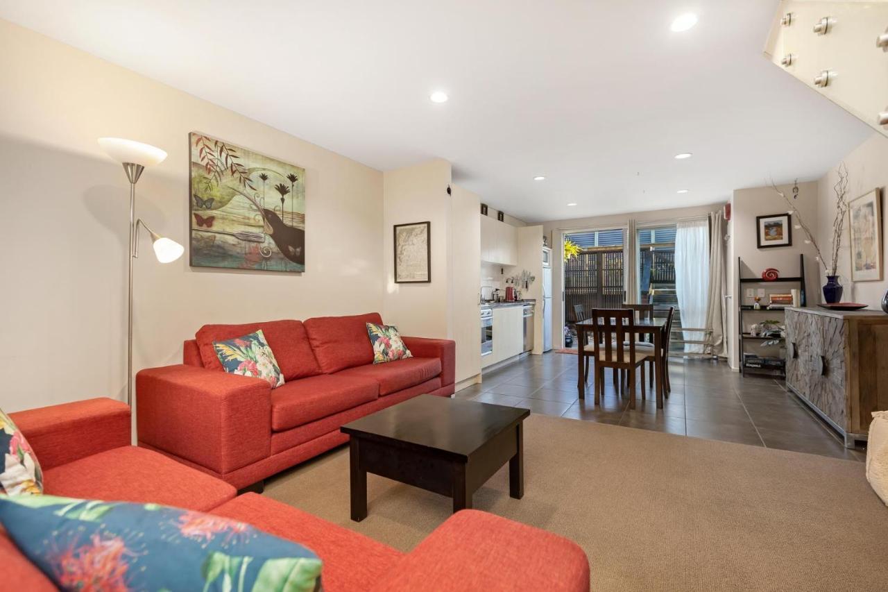 Central Wanaka Villa Bagian luar foto