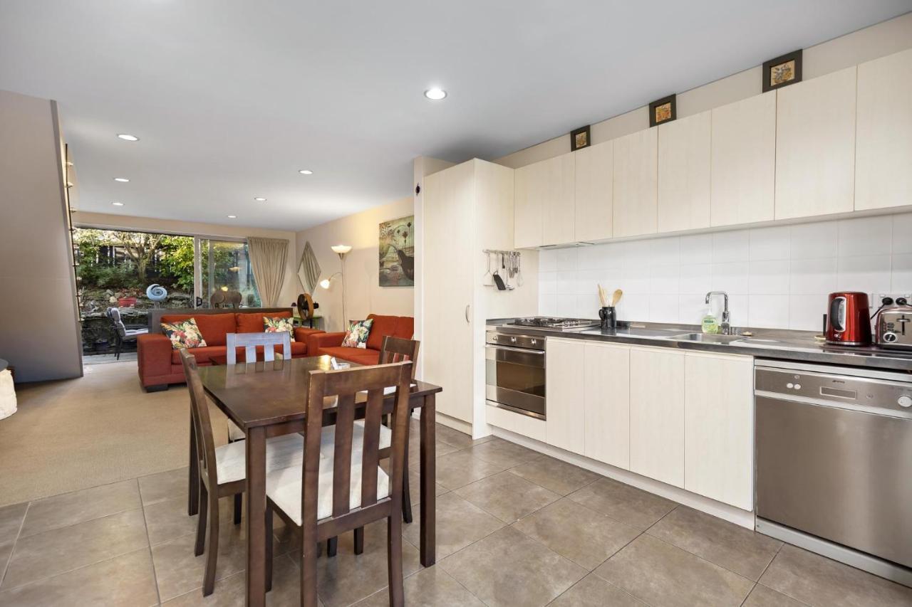 Central Wanaka Villa Bagian luar foto